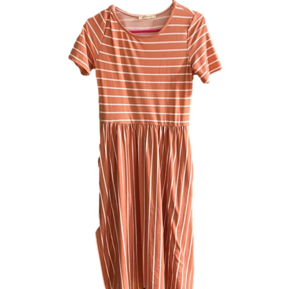 serendipity Dresses & Skirts - Serendipity size medium dress good condition